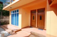 Crystal Retreat Hotels in Gan Island