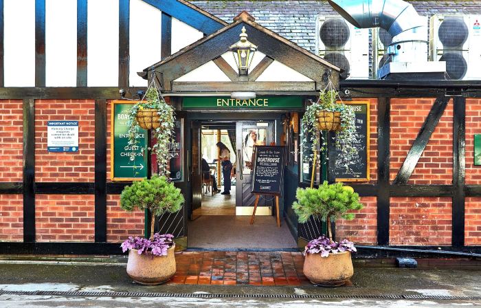 The Boathouse Inn & Riverside Rooms