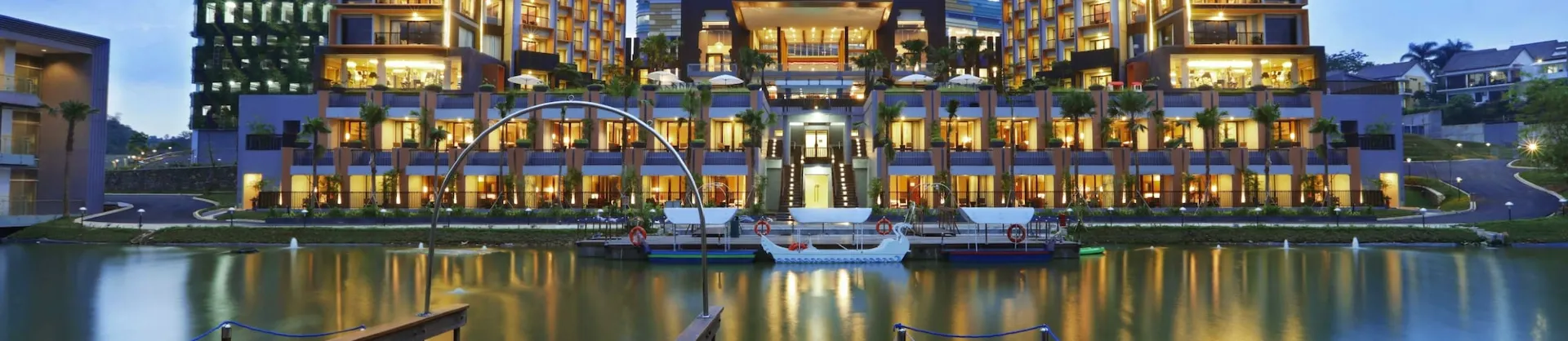 Four-Star Hotels