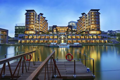 Aston Sentul Lake Resort & Conference Center