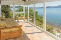 Las Gaviotas Hoteles cerca de Plaza Perito Moreno