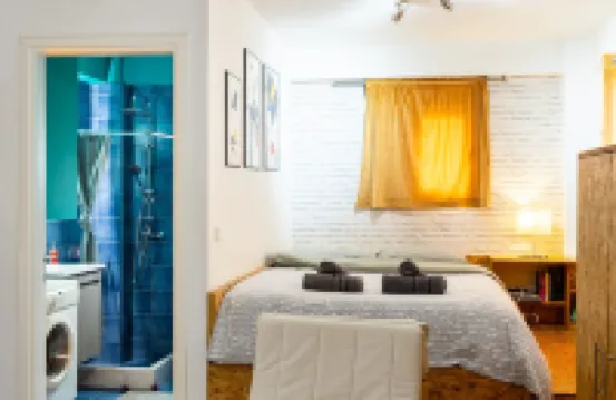 Downtown Yellow Studio - Central Secret Nest