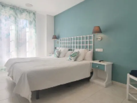 Hugo Beach Hotel Hoteles en Safor