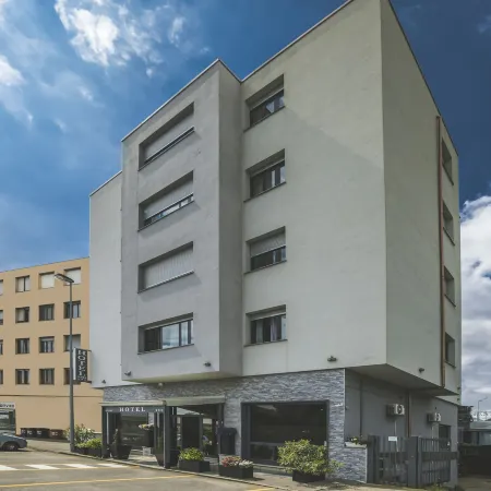 Piccolo Hotel Allamano Отели рядом с достопримечательностью «Арена «ПалаРуффини»»