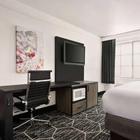 La Quinta Inn & Suites by Wyndham Hesperia Victorville