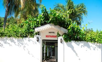 Auberge d'Anse Boileau & Restaurant Chez Plume