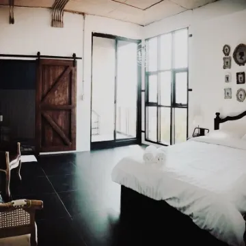 The Local Ari Hotels near SAM SEN