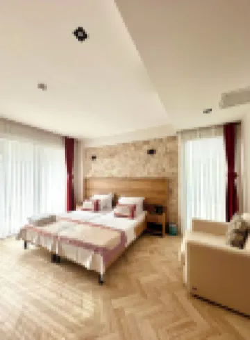 GRAPE HOTEL