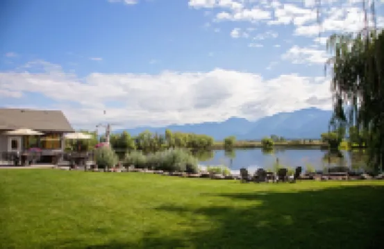 Ninepipes Lodge Hotels in 