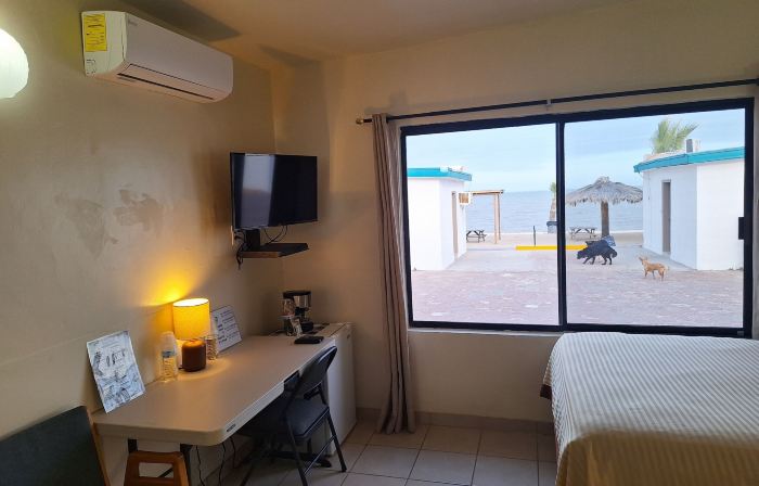 Seaside Hotel & Victor's RV Park