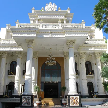 The Grand Palace Hotel Malang