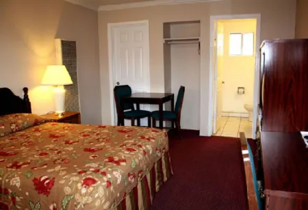 Sunset Inn and Suites West Sacramento