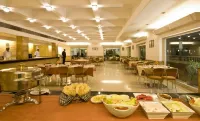 Grand Hotel Hotels in Agra