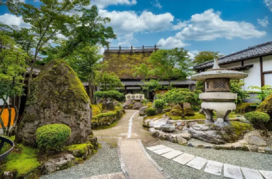 Makibanoie โรงแรมใกล้แอ่งยูฟุอิน