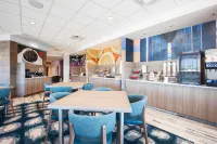 Fairfield Inn & Suites Clearwater Beach - Breakfast