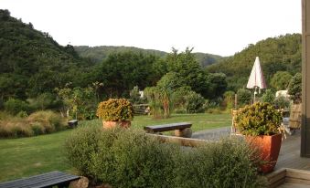 Piha Beachstay Accommodation
