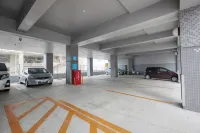 那霸RJ飯店 - 停車場