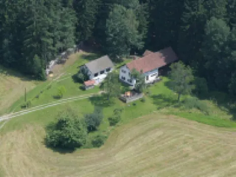 ハウス アム ヴァルデスランド レーゲンのホテル