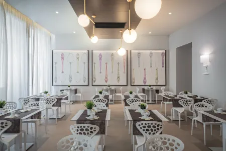 Hotel San Giovanni Roma Отели рядом с достопримечательностью «Триумфальная Арка Константина»