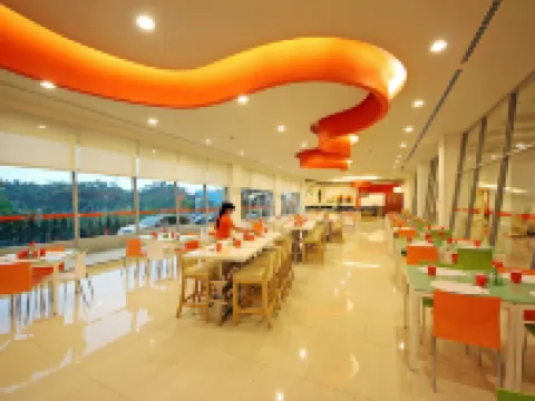 Harris Hotel Sentul City Bogor Hotels in Babakan Madang