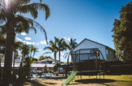 Aura Accommodation