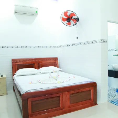 Son Tra Guesthouse Отели рядом с достопримечательностью «Красные песчаные дюны»