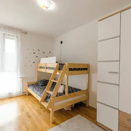 Apartment L&I