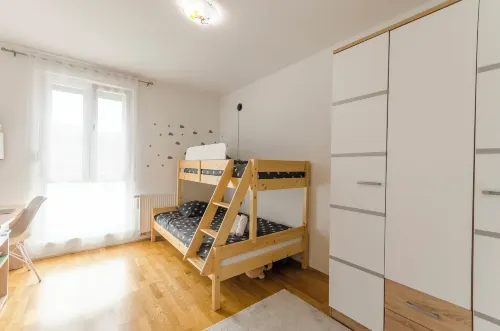 Apartment L&I