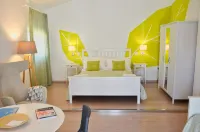 Petit Hotel