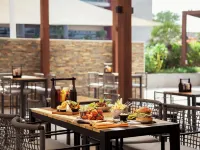 Park Rotana Hoteles cerca de Complejo de Ministerios