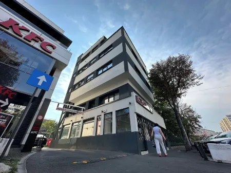 Pit4U Accommodation Отели в г. Бухарест