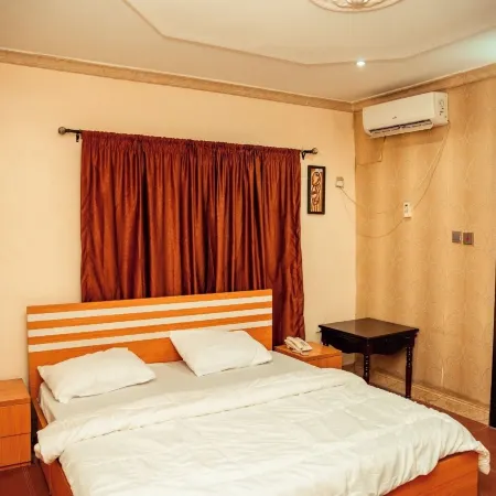The CEO hotel and suite