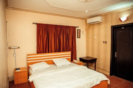 The CEO hotel and suite