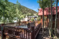 Alpine Village Suites Hotels in Red River