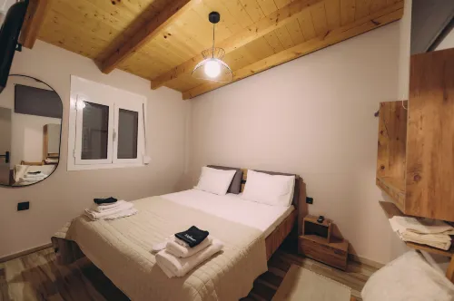 Sirens Luxury Apartments Palouki - maisons de vacances
