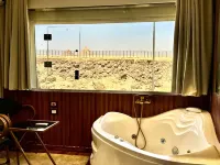 Shiny Pyramids Boutique Hotel
