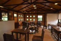 Redpanda Jungle Camp Hotels in Kaluk