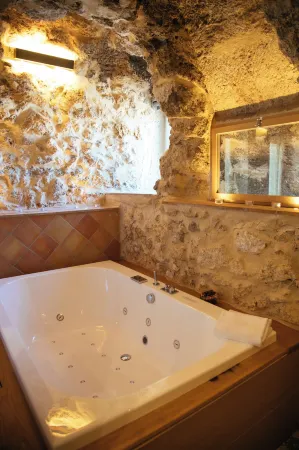 Fortaleza Charme House Отели рядом с достопримечательностью «Piccolo Teatro dei Pupi»