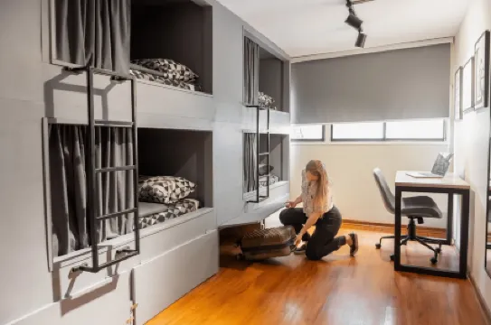 Hostel La Moneda Отели рядом с достопримечательностью «Культурный центр, монетный двор и площадь Сьюдадана»