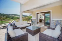 Pristine Bay 4033 4 Bedroom Home by Redawning Hotels in Pristine Bay