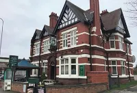The Railway Hotel Hotels near Wybunbury Tower