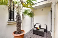 Elegant 3BR Champs-Élysées & Arc de Triomphe Hotels in Paris