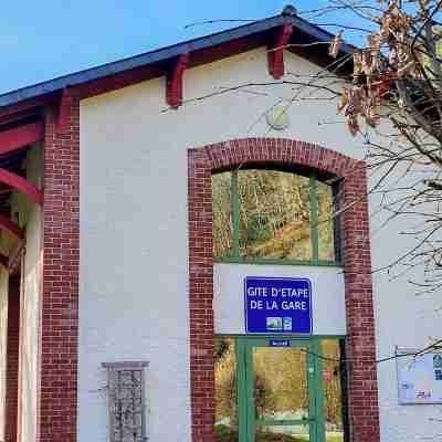 Ostal Scrignac - Gîte d'étape de la Gare Hotel Exterior