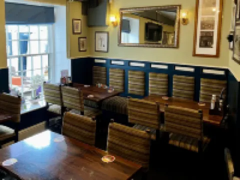 The Crown and Cushion Hotels in Windsor