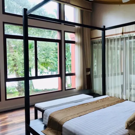 Amatapura Beachfront Villa 14