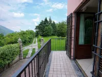 Villa Grel - by Myhomeincomo