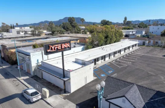 Lyfe Inn & Suites by Aga- North Hollywood Universal Studios Hotels near NoHo Arts District