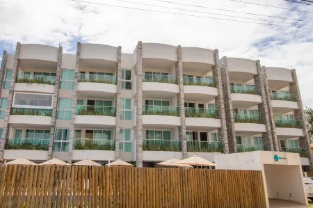 Waterfront Residence Отели рядом с достопримечательностью «Hibiscus Beach Club»