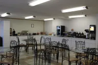 Red Lion Inn & Suites Ontario - Morgenmad