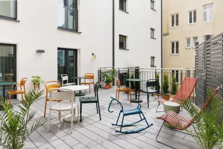 Stay KooooK Munich City - NEW OPENING Отели рядом с достопримечательностью «Зоологическая государственная коллекция Мюнхена»